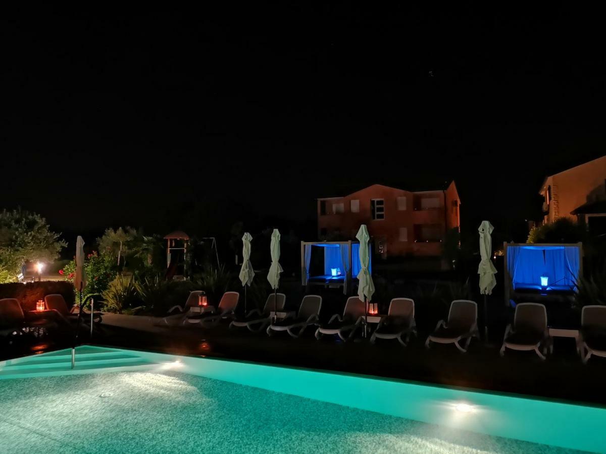 Villa Badi Lovrečica Extérieur photo